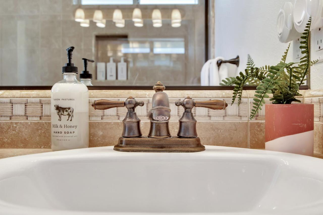 Downtown Paso: Sip N Sleepz 3 Bed/2.5 Bath Villa Paso Robles Eksteriør bilde