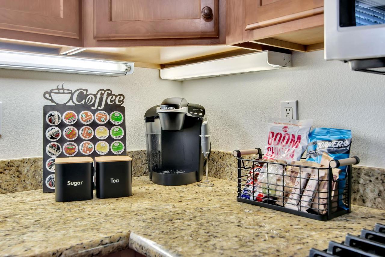 Downtown Paso: Sip N Sleepz 3 Bed/2.5 Bath Villa Paso Robles Eksteriør bilde